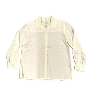💕 Women’s Liz Claiborne long sleeve button down ivory blouse in size medium
